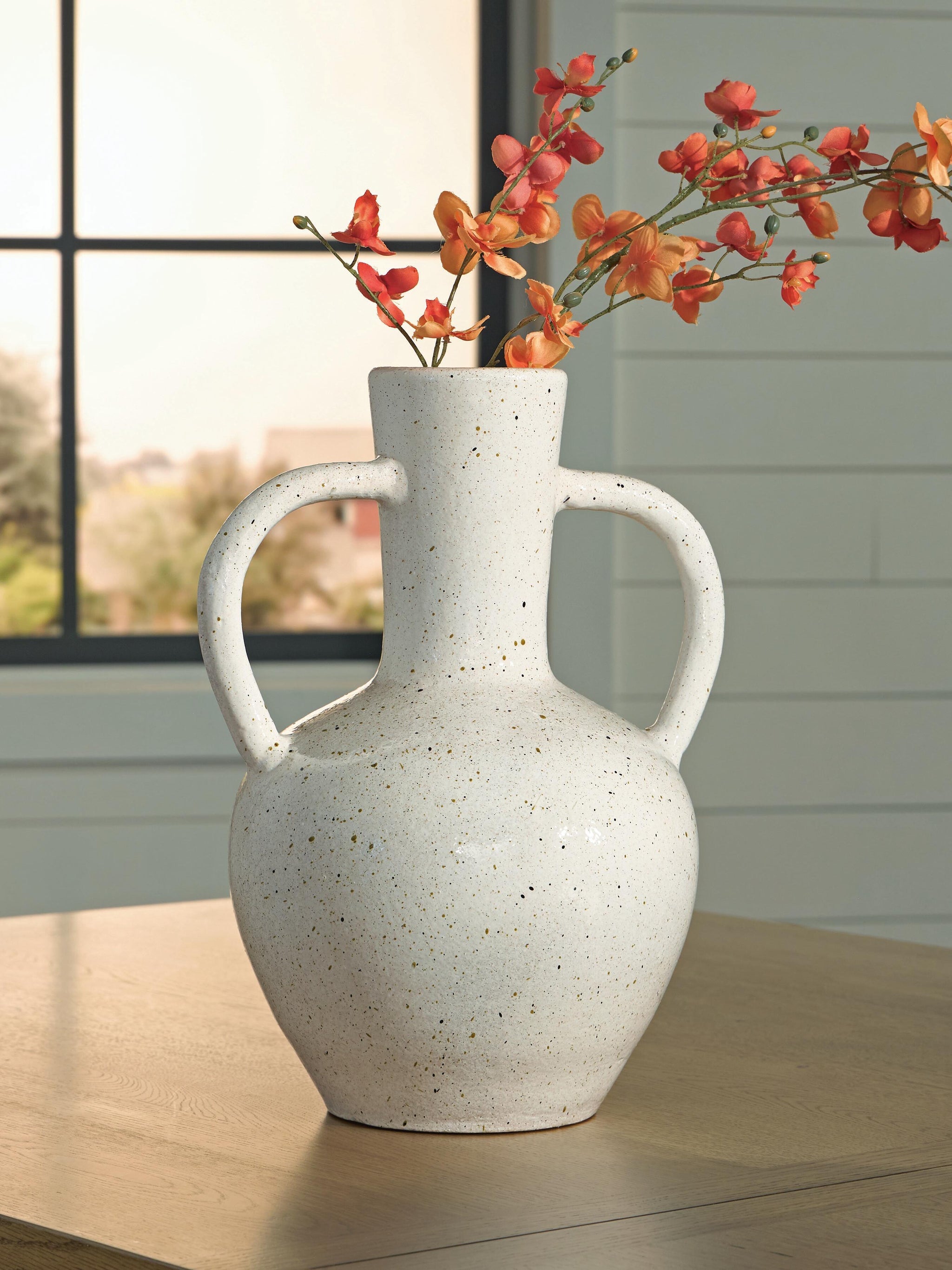 Dallinworth Vase – Liz Andrew Furniture
