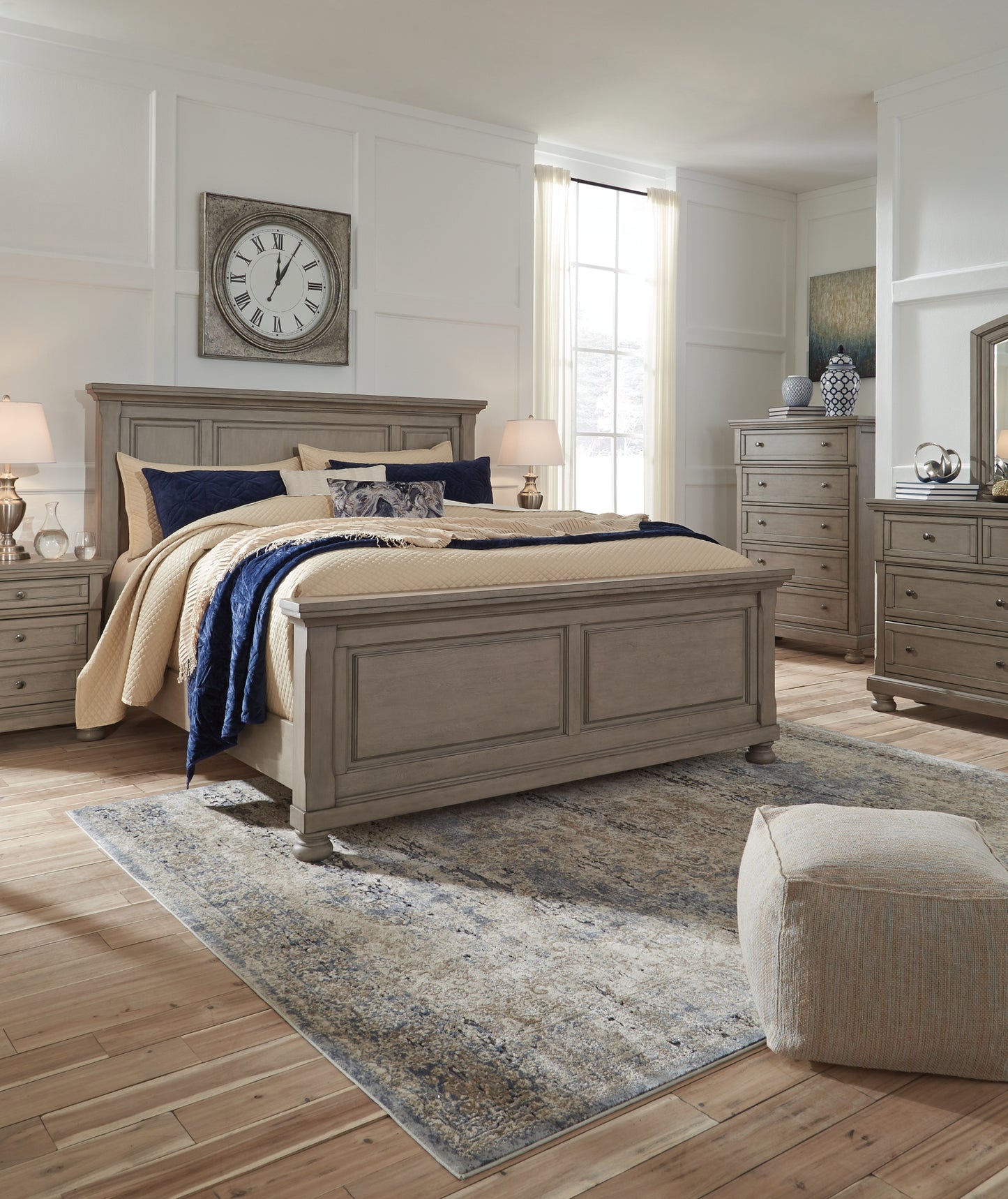 Lettner King Panel Bed